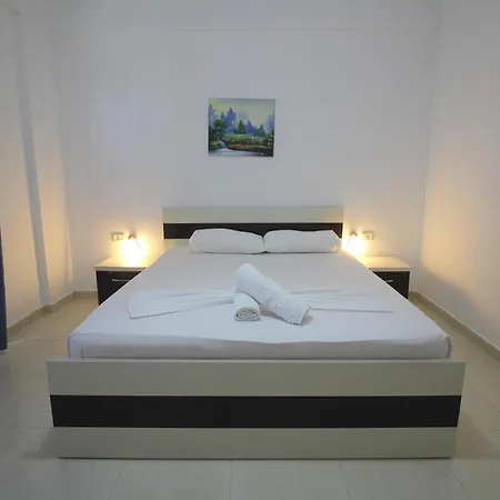 Argjiro Otel 3*